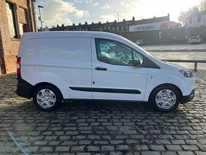 Ford Transit Courier thumbnail