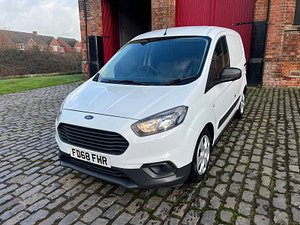 Ford Transit Courier thumbnail