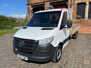 Mercedes-Benz Sprinter thumbnail