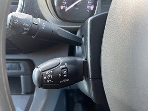 Peugeot Expert thumbnail