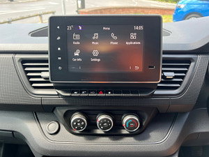 Renault Trafic thumbnail