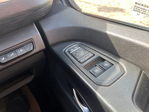 Renault Trafic thumbnail