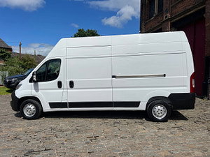 Vauxhall Movano thumbnail