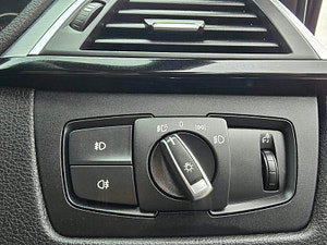 BMW 3 Series thumbnail