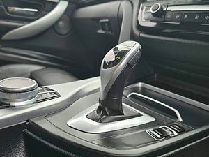 BMW 3 Series thumbnail