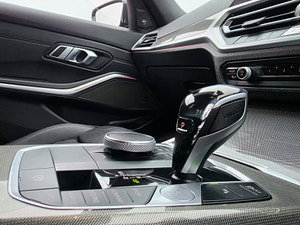 BMW 3 Series thumbnail