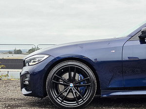 BMW 3 Series thumbnail