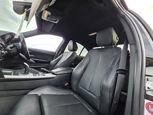 BMW 3 Series thumbnail