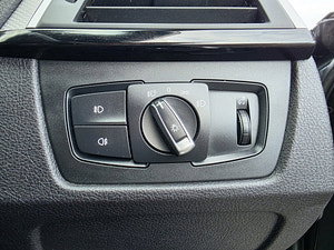 BMW 3 Series thumbnail