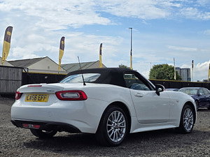 Fiat 124 Spider thumbnail