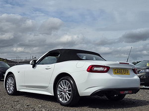 Fiat 124 Spider thumbnail