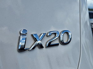 Hyundai IX20 thumbnail