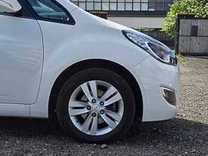 Hyundai IX20 thumbnail