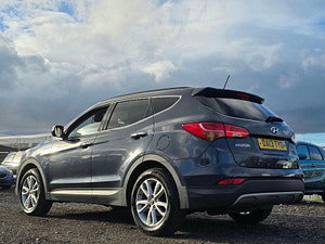 Hyundai Santa Fe thumbnail