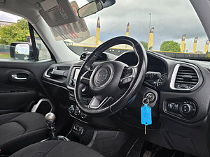 Jeep Renegade thumbnail