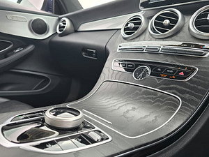 Mercedes-Benz C Class thumbnail