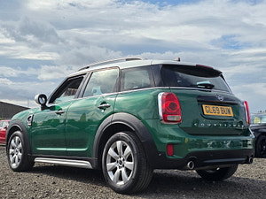 MINI Countryman thumbnail