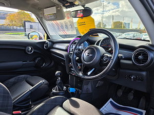 MINI Hatch thumbnail