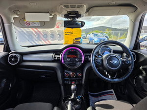 MINI Hatch thumbnail