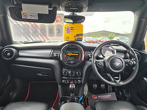 MINI Hatch thumbnail