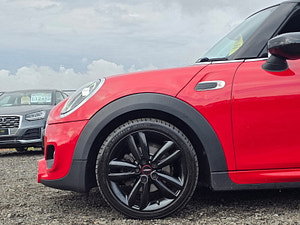 MINI Hatch thumbnail