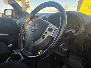 Nissan X-Trail thumbnail