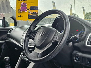 Suzuki SX4 S-Cross thumbnail