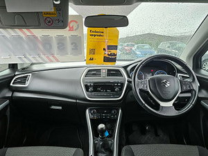 Suzuki SX4 S-Cross thumbnail