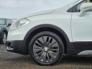 Suzuki SX4 S-Cross thumbnail