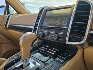 Porsche Cayenne thumbnail