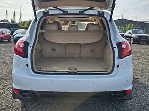 Porsche Cayenne thumbnail
