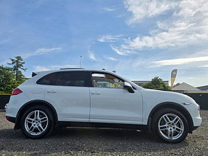 Porsche Cayenne thumbnail