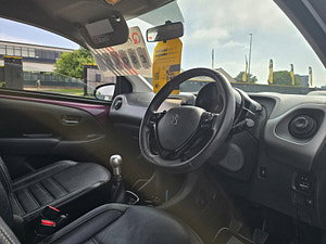 Peugeot 108 thumbnail