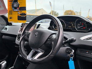 Peugeot 2008 thumbnail