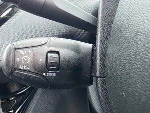 Peugeot 2008 thumbnail