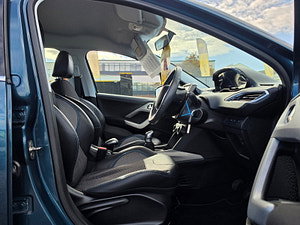Peugeot 2008 thumbnail