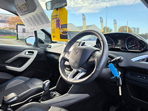 Peugeot 2008 thumbnail