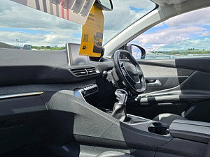 Peugeot 3008 thumbnail