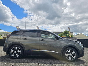 Peugeot 3008 thumbnail
