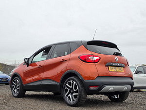 Renault Captur thumbnail