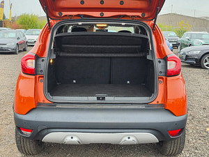 Renault Captur thumbnail