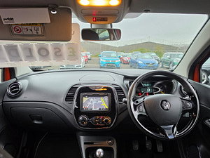 Renault Captur thumbnail