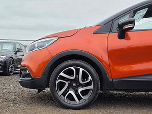 Renault Captur thumbnail