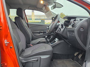Renault Captur thumbnail
