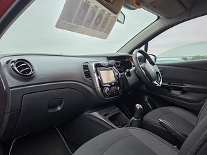 Renault Captur thumbnail