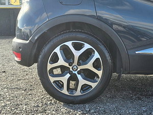 Renault Captur thumbnail