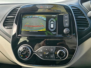 Renault Captur thumbnail
