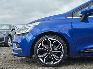 Renault Clio thumbnail
