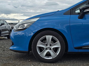 Renault Clio thumbnail
