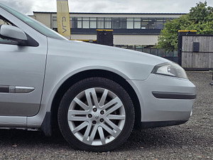 Renault Laguna thumbnail